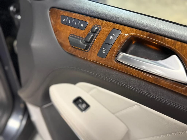 Mercedes-Benz GL 550 AMG PACK| B&O SOUND| FULL | CLEAR CARFAX - автомобили, коли, обяви за нови и употребявани 8