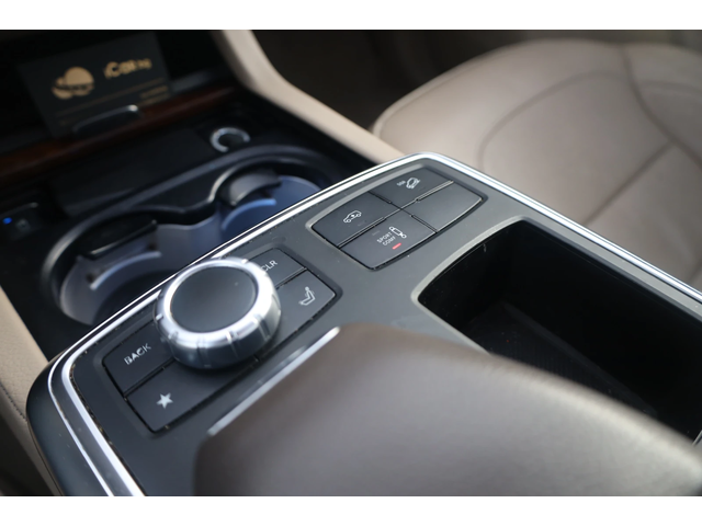 Mercedes-Benz GL GL - автомобили, коли, обяви за нови и употребявани 16