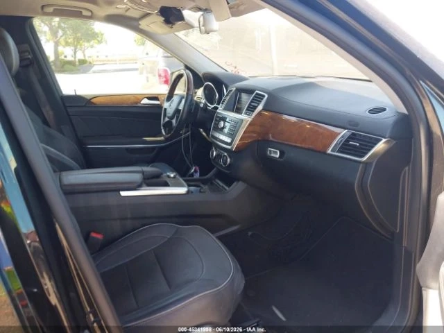 Mercedes-Benz GL 550 4MATIC - автомобили, коли, обяви за нови и употребявани 4