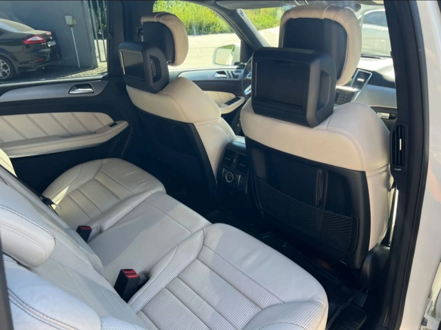 Mercedes-Benz GL 63 AMG ОЧАКВАН ВНОС Mercedes GL63 AMG* 3xTV* 6+ 1 - автомобили, коли, обяви за нови и употребявани 7