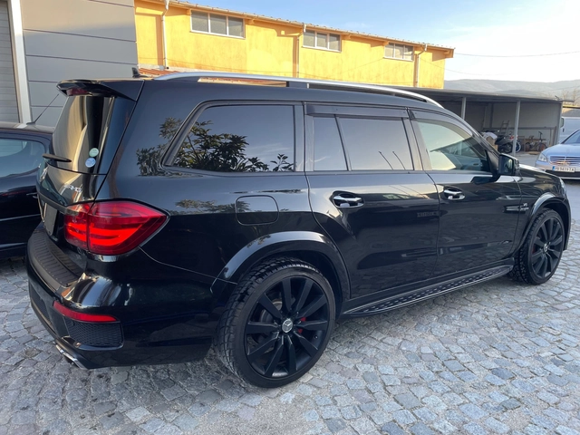 Mercedes-Benz GL Bang & Olufsen - автомобили, коли, обяви за нови и употребявани 3