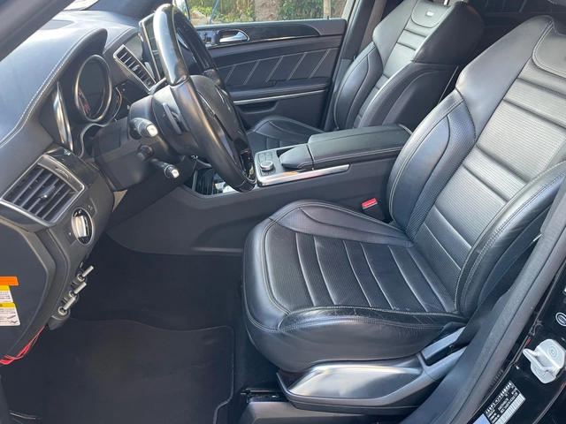 Mercedes-Benz GL Bang & Olufsen - автомобили, коли, обяви за нови и употребявани 7