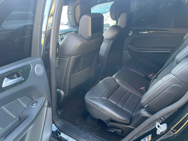 Mercedes-Benz GL Bang & Olufsen - автомобили, коли, обяви за нови и употребявани 8