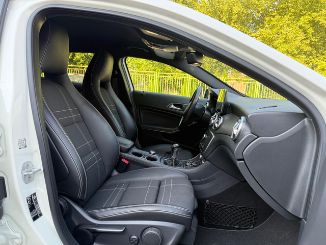 Mercedes-Benz GLA 180 SPORT* AMG* CAMERA* ASSIStLine* Мъртва Точка* ПОДГ - автомобили, коли, обяви за нови и употребявани 13