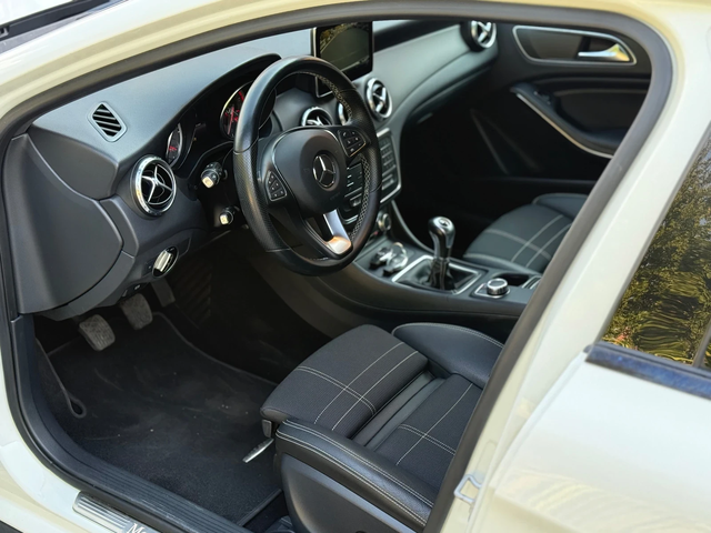 Mercedes-Benz GLA 180 SPORT* AMG* CAMERA* ASSIStLine* Мъртва Точка* ПОДГ - автомобили, коли, обяви за нови и употребявани 7