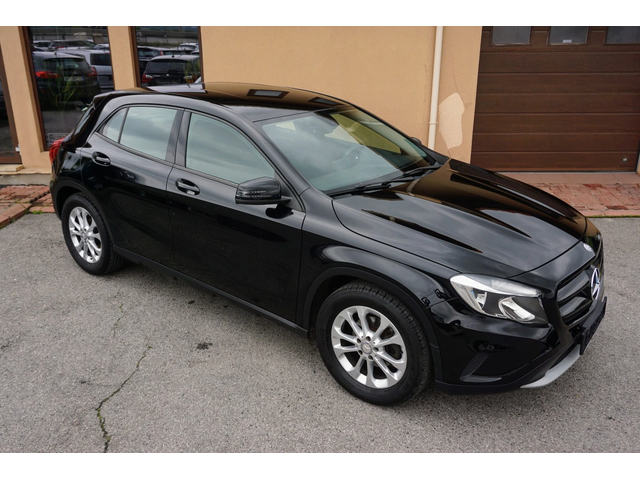 Mercedes-Benz GLA 180 CDI EXECUTIVE AUTO - автомобили, коли, обяви за нови и употребявани 1