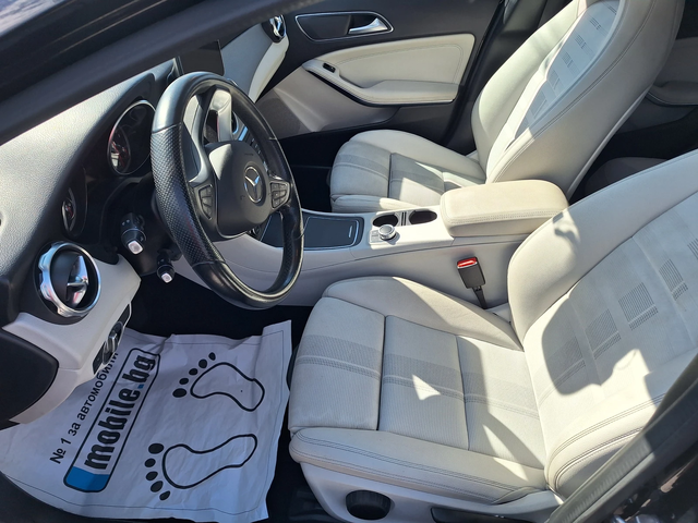 Mercedes-Benz GLA 200 2.0 CDI FACE НАПЪЛНО ОТСЛУЖЕН - автомобили, коли, обяви за нови и употребявани 12