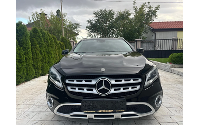mercedes-benz-gla-200 - 1