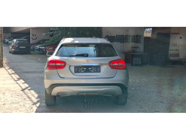Mercedes-Benz GLA 200 2.2 136 Топ  4matic - автомобили, коли, обяви за нови и употребявани 5