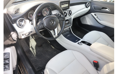 Mercedes-Benz GLA GLA - автомобили, коли, обяви за нови и употребявани 12