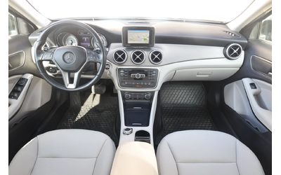 Mercedes-Benz GLA GLA - автомобили, коли, обяви за нови и употребявани 13