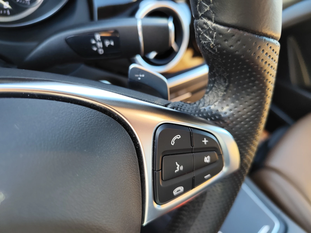 Mercedes-Benz GLA 220 D* 4 MATIC* FACE* LED* XENON* NAVI* АВТОМАТИК* KOЖ - автомобили, коли, обяви за нови и употребявани 9