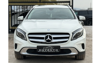 mercedes-benz-gla-220 - 1