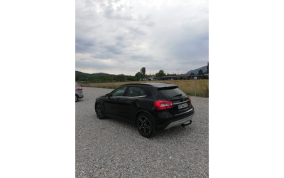 mercedes-benz-gla-220 - 2