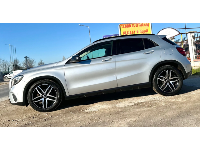 Mercedes-Benz GLA 220 2.2CDI 136HP 4-MATIC FACE LIFT PANORAMA - автомобили, коли, обяви за нови и употребявани 3