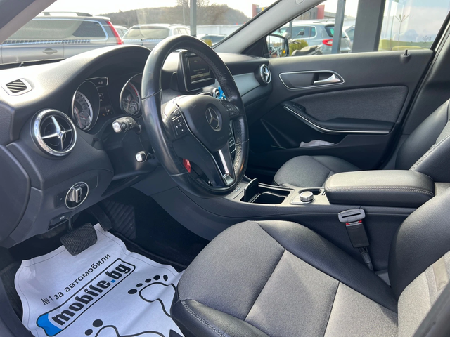 Mercedes-Benz GLA 220 LED* AVTOMATIK* SPORT PAKET* TOP* - автомобили, коли, обяви за нови и употребявани 8