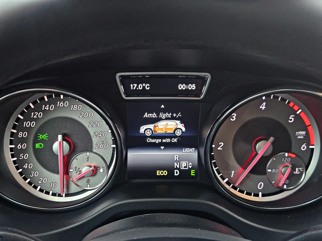 Mercedes-Benz GLA 220 AMG/4MATIC/GERMANY/CAMERA/AMBIENT/OFFROAD/DSR/LIZI - автомобили, коли, обяви за нови и употребявани 9