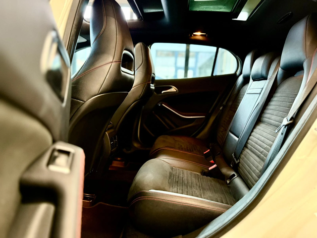 Mercedes-Benz GLA 220 AMG* 4Matic* Панорама* Подгрев* Лизинг - автомобили, коли, обяви за нови и употребявани 8