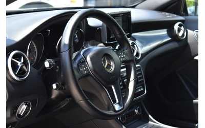 Mercedes-Benz GLA 220 SPORT-LINE* FULL-LED-FRONT-ASSIST* SWAROWSKI - автомобили, коли, обяви за нови и употребявани 8