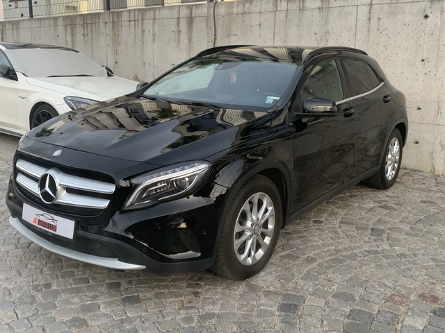 Mercedes-Benz GLA 220 4x4/NAVI/Xenon/Auto/MULTY/Excellent!!! - автомобили, коли, обяви за нови и употребявани 1
