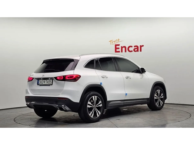 Mercedes-Benz GLA 220 Ambient* Pano* Крайна цена* - автомобили, коли, обяви за нови и употребявани 2