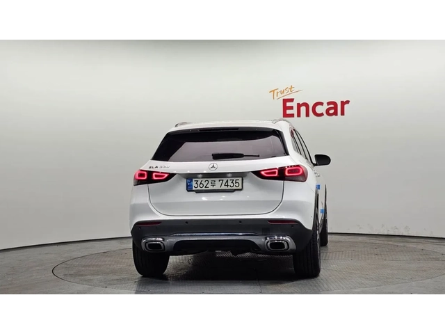 Mercedes-Benz GLA 220 Ambient* Pano* Крайна цена* - автомобили, коли, обяви за нови и употребявани 3