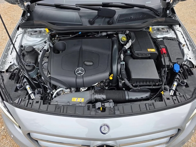 Mercedes-Benz GLA 220 220CDI 170K.C. / 4-MATIC / AMG / НАВИ / КОЖА / ЛЕД - автомобили, коли, обяви за нови и употребявани 14
