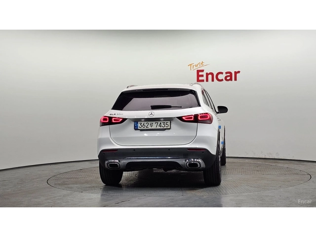 Mercedes-Benz GLA 220 ДИСТРОНИК* КАМЕРА* ПАНОРАМА* ПОДГРЕВ* - автомобили, коли, обяви за нови и употребявани 3