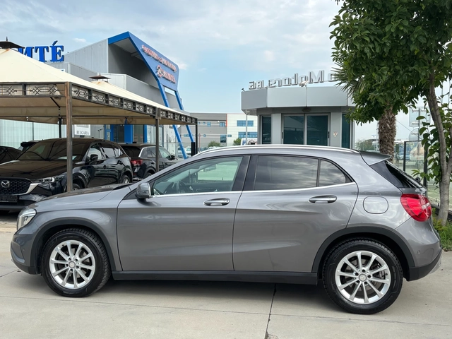 Mercedes-Benz GLA 220 CDI 4MATIC - автомобили, коли, обяви за нови и употребявани 4