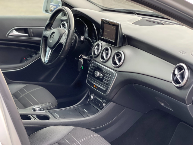 Mercedes-Benz GLA 250 AMG 4M - автомобили, коли, обяви за нови и употребявани 10