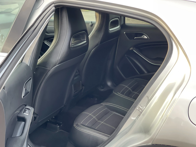 Mercedes-Benz GLA 250 AMG 4M - автомобили, коли, обяви за нови и употребявани 8