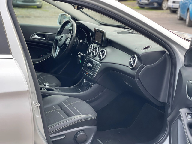 Mercedes-Benz GLA 250 AMG 4M - автомобили, коли, обяви за нови и употребявани 9