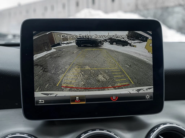 Mercedes-Benz GLA 250 4MATIC - автомобили, коли, обяви за нови и употребявани 15