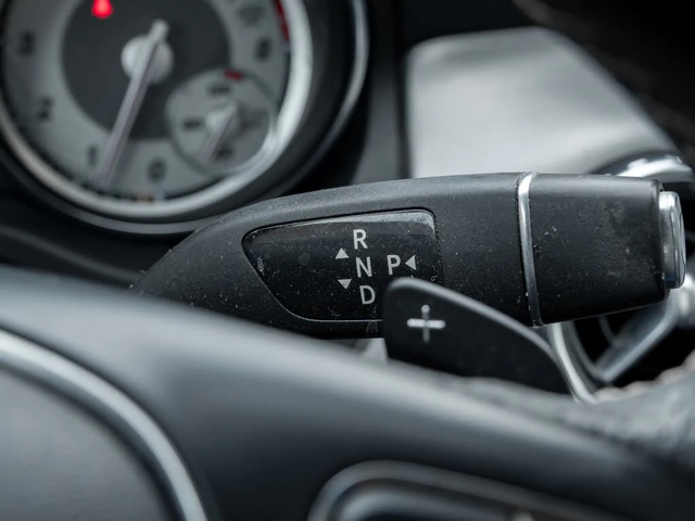 Mercedes-Benz GLA 250 4MATIC - автомобили, коли, обяви за нови и употребявани 7