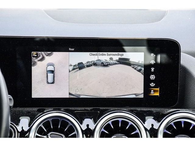 Mercedes-Benz GLA 250 AMG-pkg* 4Matic* Ambient* 360View* Масаж* Подгрев* - автомобили, коли, обяви за нови и употребявани 12