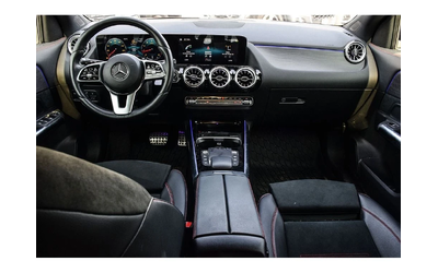 Mercedes-Benz GLA 250 AMG-pkg* 4Matic* Ambient* 360View* Масаж* Подгрев* - автомобили, коли, обяви за нови и употребявани 9