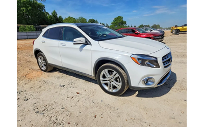 mercedes-benz-gla-250 - 1