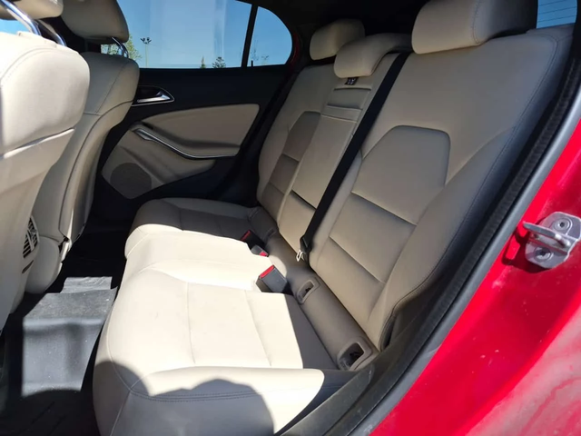 Mercedes-Benz GLA 250 АМГ ПАКЕТ/CARFAX/Подгрев/2 Ключа/Памет - автомобили, коли, обяви за нови и употребявани 9
