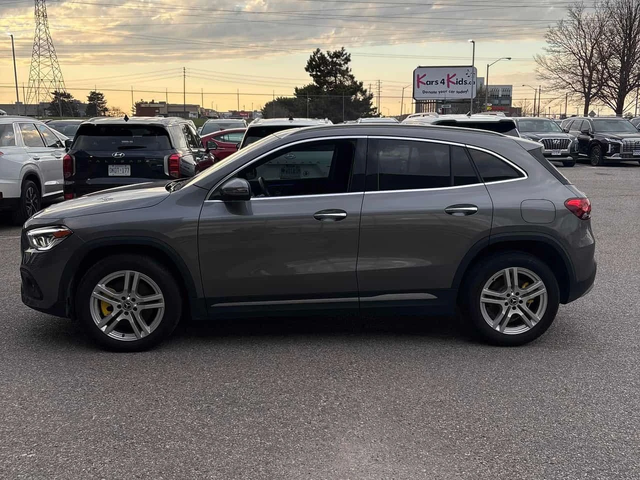 Mercedes-Benz GLA 250 4MATIC* DISTRONIC* AMBIENTNO* PANO* - автомобили, коли, обяви за нови и употребявани 1