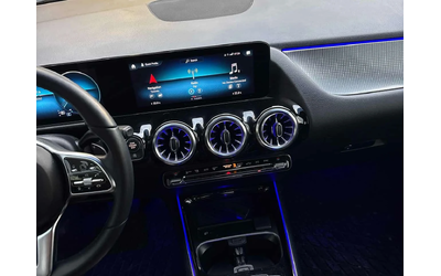 Mercedes-Benz GLA 250 4MATIC* DISTRONIC* AMBIENTNO* PANO* - автомобили, коли, обяви за нови и употребявани 8