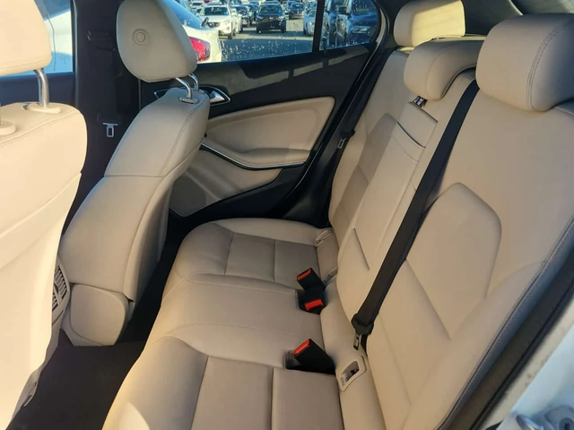 Mercedes-Benz GLA 250 4MATIC* PANORAMA* ПОДГРЕВИ* KEYLESS* - автомобили, коли, обяви за нови и употребявани 2