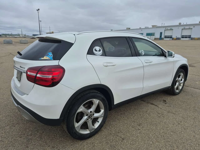 Mercedes-Benz GLA 250 4matic * Без инциднети * CARFAX * - автомобили, коли, обяви за нови и употребявани 2