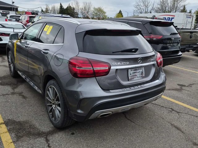 Mercedes-Benz GL * CARFAX * 2 КЛЮЧА * ПАНОРАМА * ПОДГРЕВИ * - автомобили, коли, обяви за нови и употребявани 3