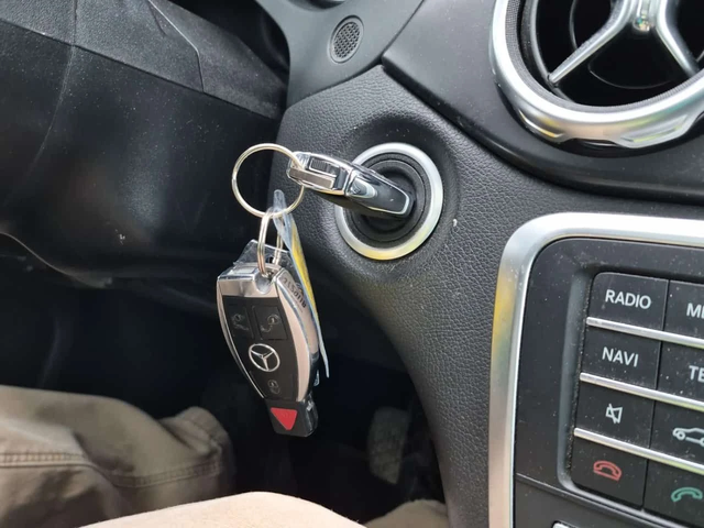 Mercedes-Benz GL * CARFAX * 2 КЛЮЧА * ПАНОРАМА * ПОДГРЕВИ * - автомобили, коли, обяви за нови и употребявани 7