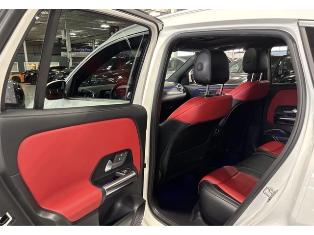 Mercedes-Benz GLA 250 2021 * 360 КАМЕРА * CARPLAY * BLIND SPOT * CARFAX - автомобили, коли, обяви за нови и употребявани 11