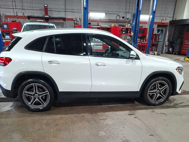 Mercedes-Benz GLA 250 * CARFAX * АВТО КРЕДИТ * - автомобили, коли, обяви за нови и употребявани 3