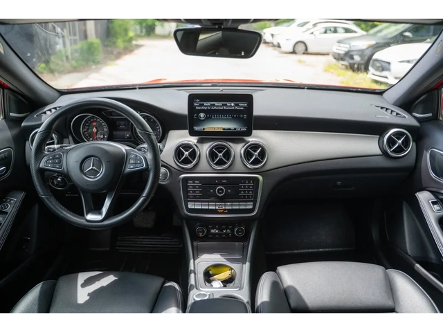 Mercedes-Benz GLA 250 4MATIC| CarPlay| No Accidents| Реална цена до БГ! - автомобили, коли, обяви за нови и употребявани 12