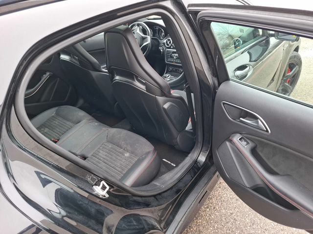 Mercedes-Benz GLA * AMG Line * HeadUp * * AвтоКредит* (ЦЕНА ДО БГ) - автомобили, коли, обяви за нови и употребявани 9