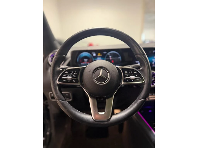 Mercedes-Benz GLA 250 4MATIC* АвтоКредит* (Цена до БГ) - автомобили, коли, обяви за нови и употребявани 4