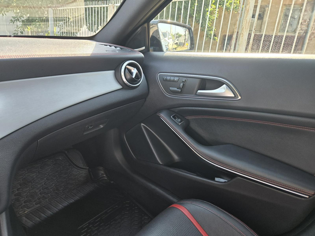 Mercedes-Benz GLA 45 AMG, 2015 г., 250000 км, 365 к.с. - автомобили, коли, обяви за нови и употребявани 10